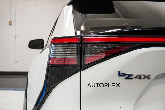 2024 Toyota bZ4X Limited FWD - 22982382 - 39