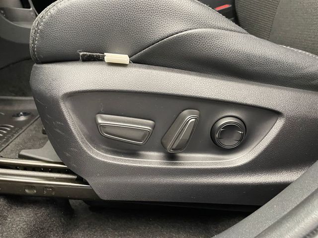 2024 Toyota bZ4X XLE AWD - 22975361 - 13