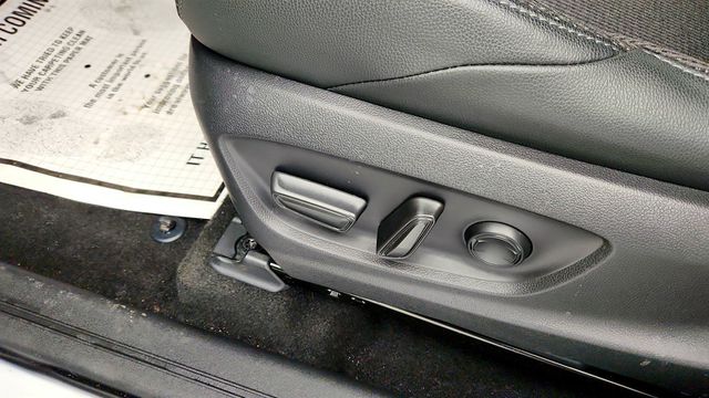 2024 Toyota bZ4X XLE AWD with Weather Package - 22973921 - 11