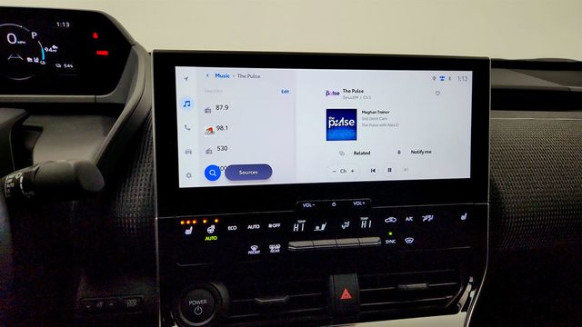 2024 Toyota bZ4X XLE AWD with Weather Package - 22973921 - 17