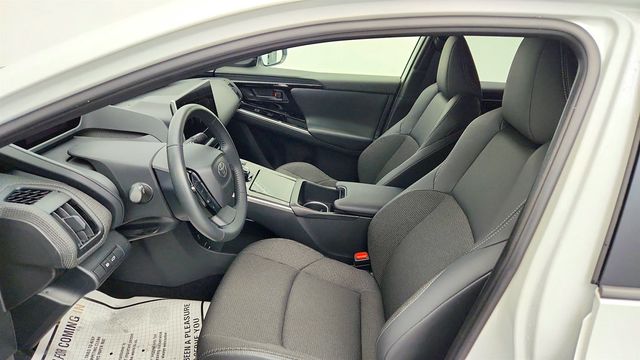 2024 Toyota bZ4X XLE AWD with Weather Package - 22973921 - 19
