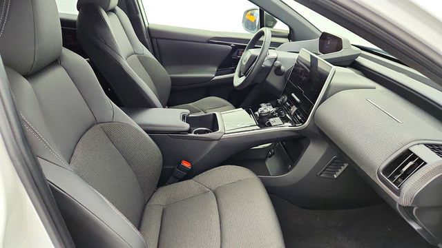 2024 Toyota bZ4X XLE AWD with Weather Package - 22973921 - 23