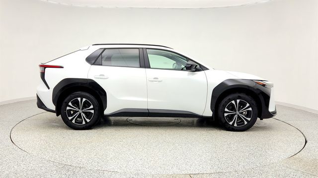 2024 Toyota bZ4X XLE AWD with Weather Package - 22973921 - 3