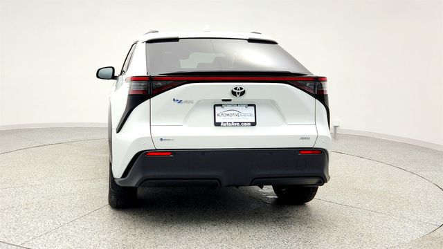 2024 Toyota bZ4X XLE AWD with Weather Package - 22973921 - 5