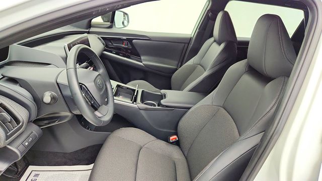 2024 Toyota bZ4X XLE AWD w/ Weather Package - 23019167 - 18