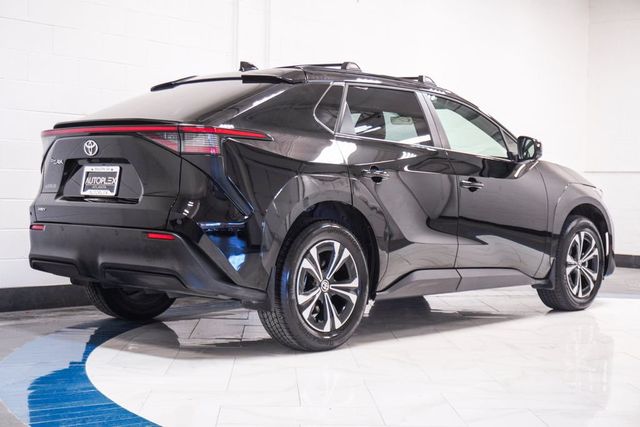 2024 Toyota bZ4X XLE FWD - 23031035 - 28