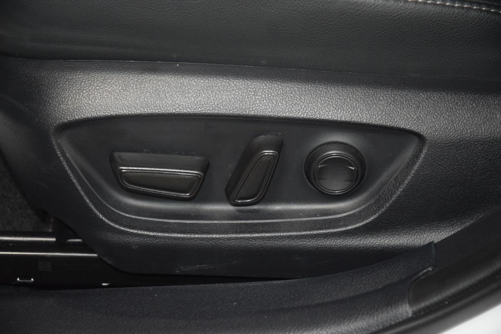 2024 Toyota Camry Hybrid XSE CVT - 23018808 - 37