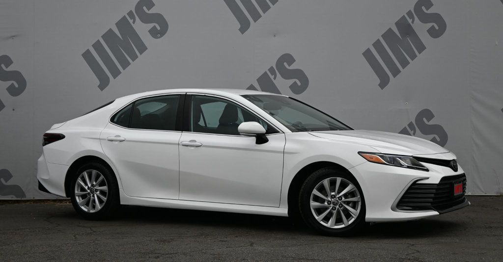 Toyota Camry photo 3