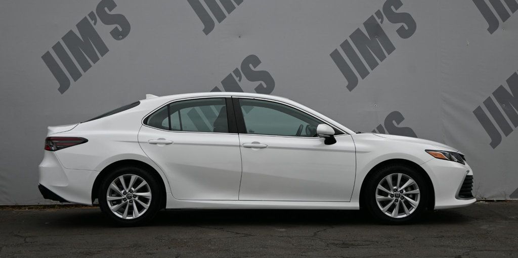 Toyota Camry photo 4