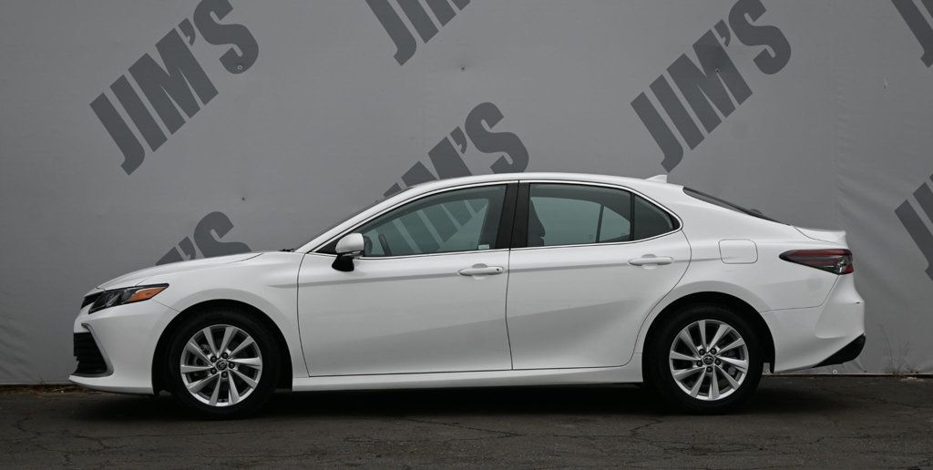 Toyota Camry photo 5