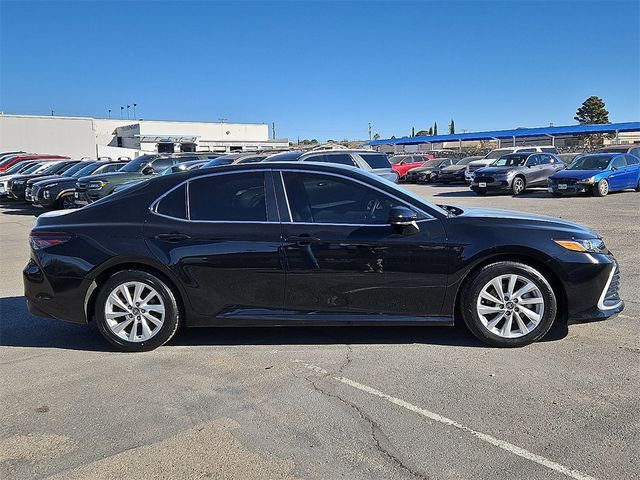 2024 Toyota Camry LE Automatic - 22955158 - 4