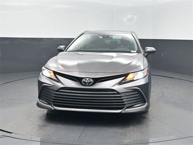 2024 Toyota Camry LE Automatic - 22924933 - 31
