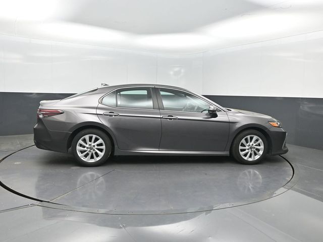 2024 Toyota Camry LE Automatic - 22998151 - 29