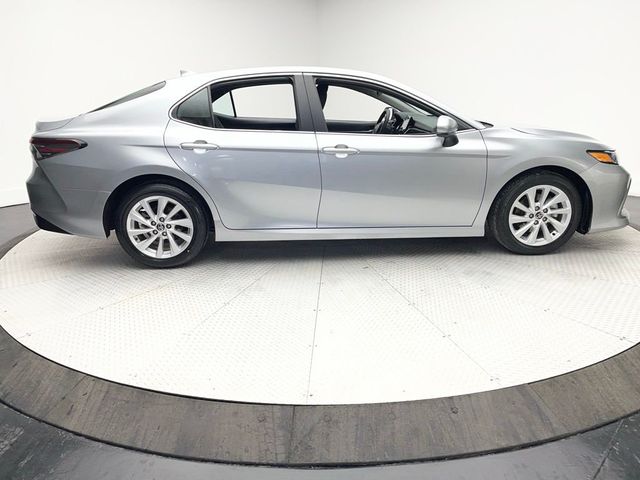 2024 Toyota Camry LE Automatic - 22987137 - 3