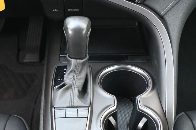 2024 Toyota Camry SE - 23010982 - 12