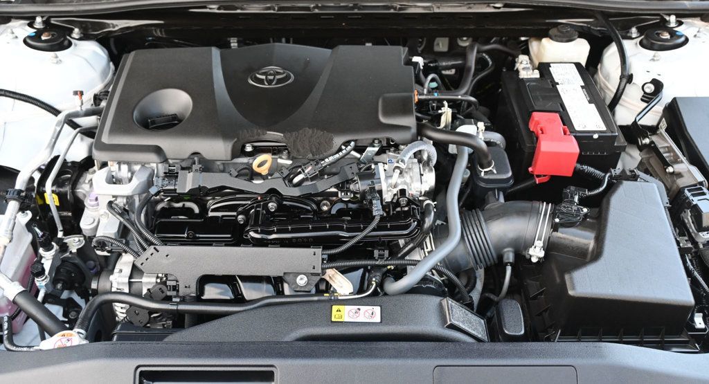 Toyota Camry photo 21
