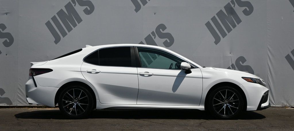 Toyota Camry photo 4
