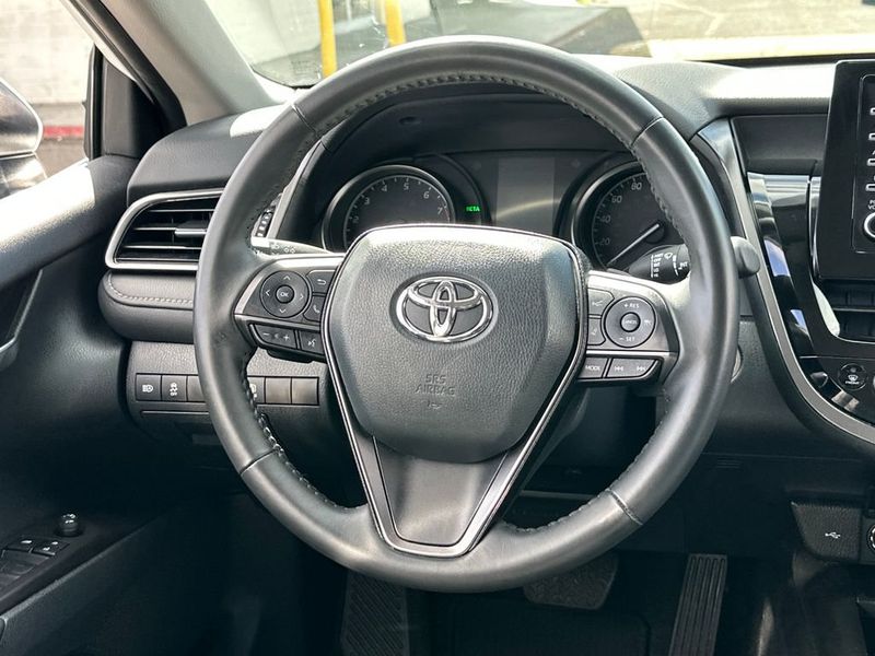 2024 Toyota Camry SE - 22972859 - 16