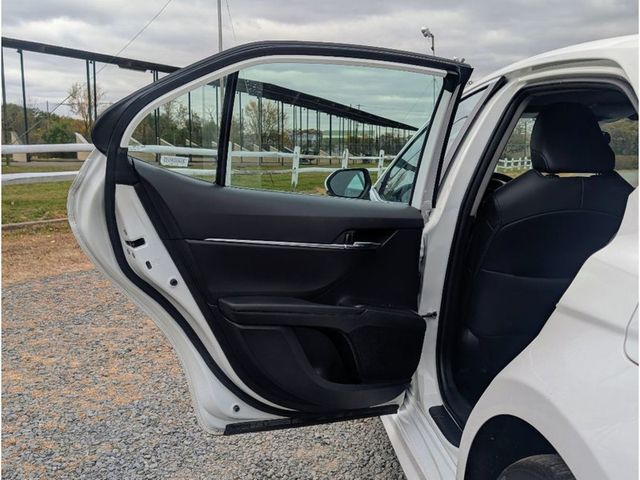 2024 Toyota Camry SE - 22937805 - 9