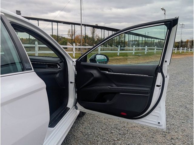 2024 Toyota Camry SE - 22937805 - 10