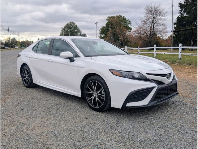 2024 Toyota Camry SE - 22937805 - 2