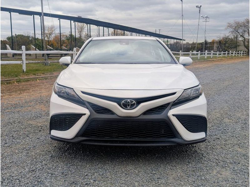 2024 Toyota Camry SE photo 2