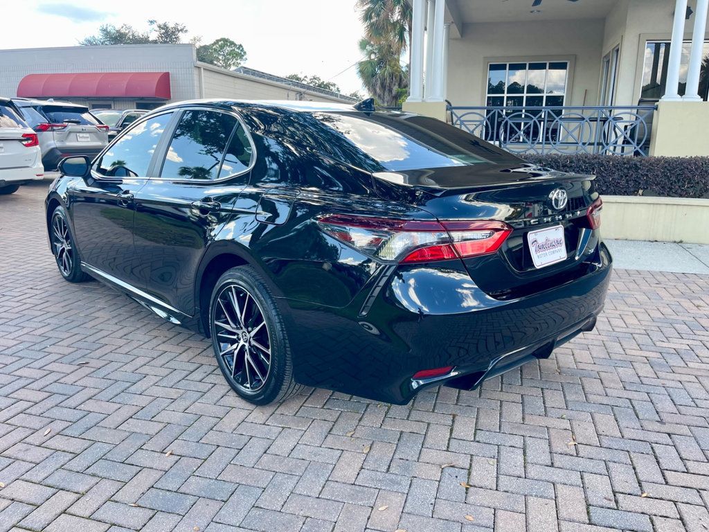 2024 Toyota Camry SE photo 2
