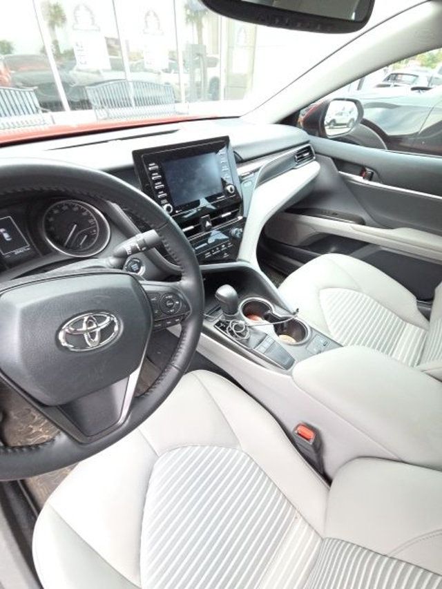 2024 Toyota Camry SE - 23025458 - 11