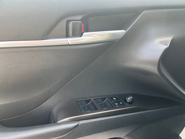 2024 Toyota Camry SE Automatic - 22984657 - 17