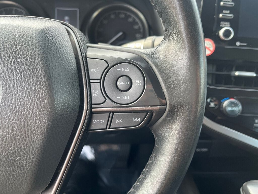 2024 Toyota Camry SE Automatic - 22984657 - 19