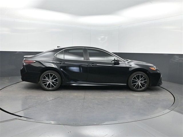 2024 Toyota Camry SE Automatic - 22903688 - 32