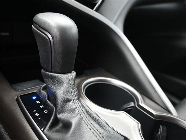 2024 Toyota Camry SE photo 11