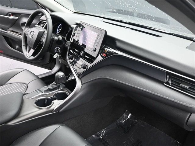 2024 Toyota Camry SE photo 17