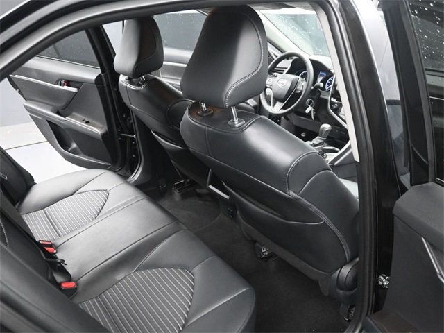 2024 Toyota Camry SE photo 18