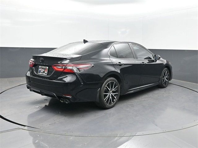 2024 Toyota Camry SE photo 20