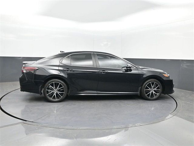 2024 Toyota Camry SE photo 21