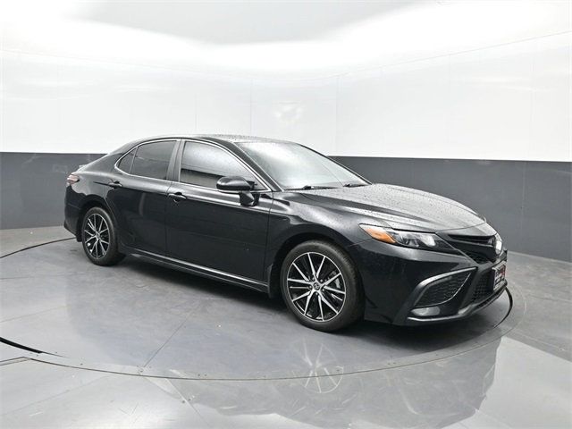 2024 Toyota Camry SE photo 22