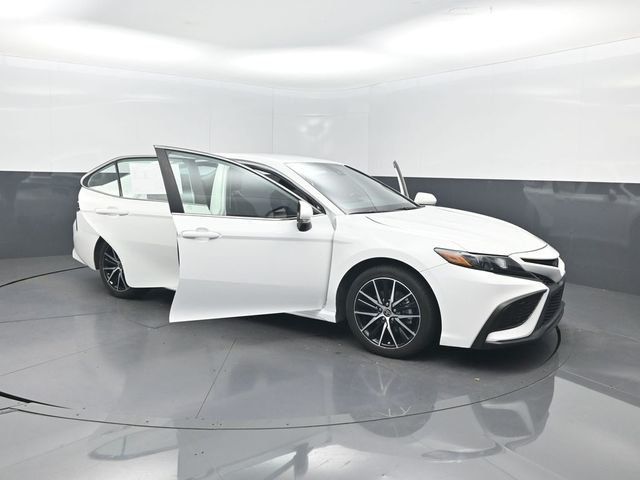 2024 Toyota Camry SE Automatic - 23066120 - 35