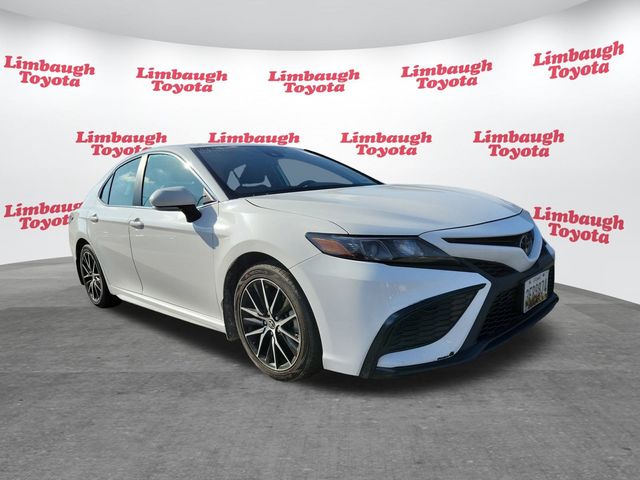 2024 Toyota Camry SE Automatic - 22955221 - 15