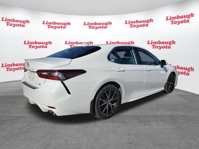 2024 Toyota Camry SE Automatic - 22955221 - 18