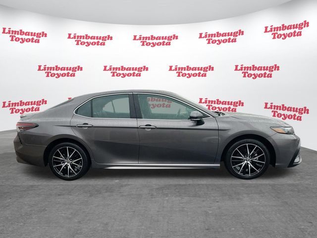 2024 Toyota Camry SE Automatic - 22955251 - 19