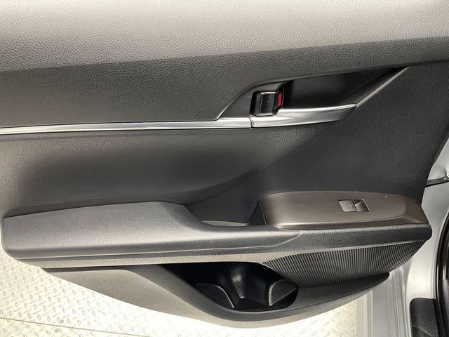 2024 Toyota Camry SE Automatic - 22984077 - 31