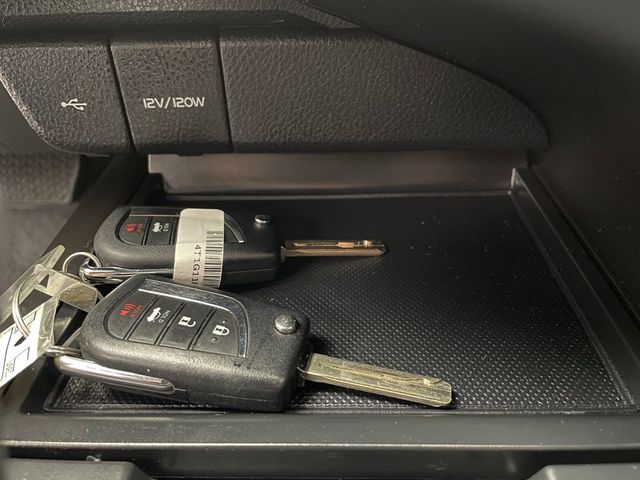 2024 Toyota Camry SE Automatic AWD - 22968015 - 27