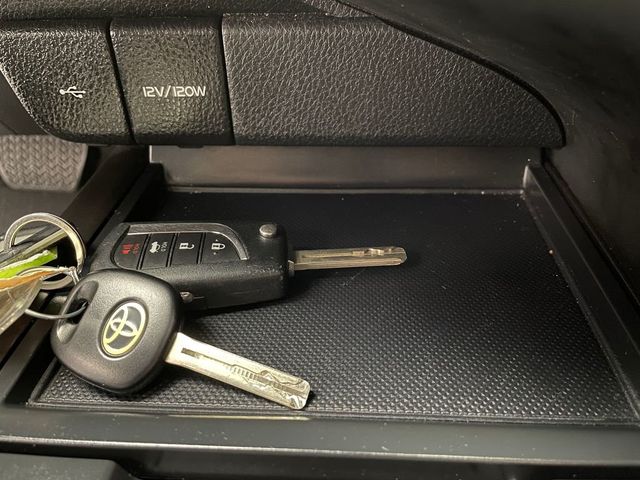 2024 Toyota Camry SE Automatic AWD - 22987133 - 26