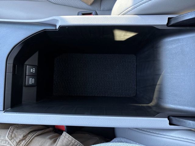 2024 Toyota Camry XLE V6 Automatic - 22779905 - 26