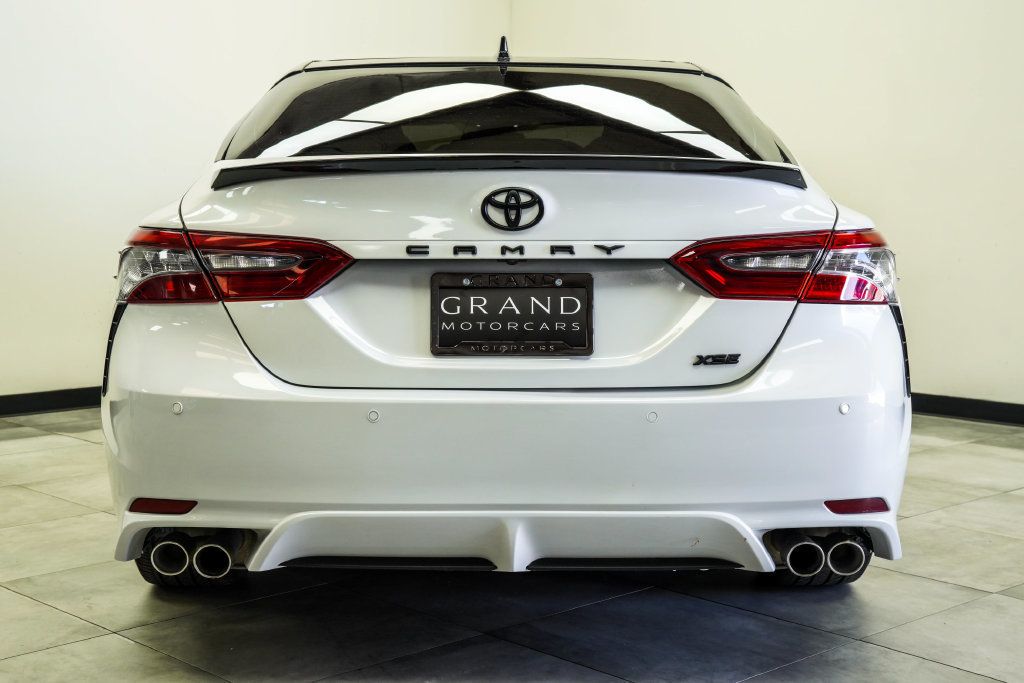 Toyota Camry photo 10