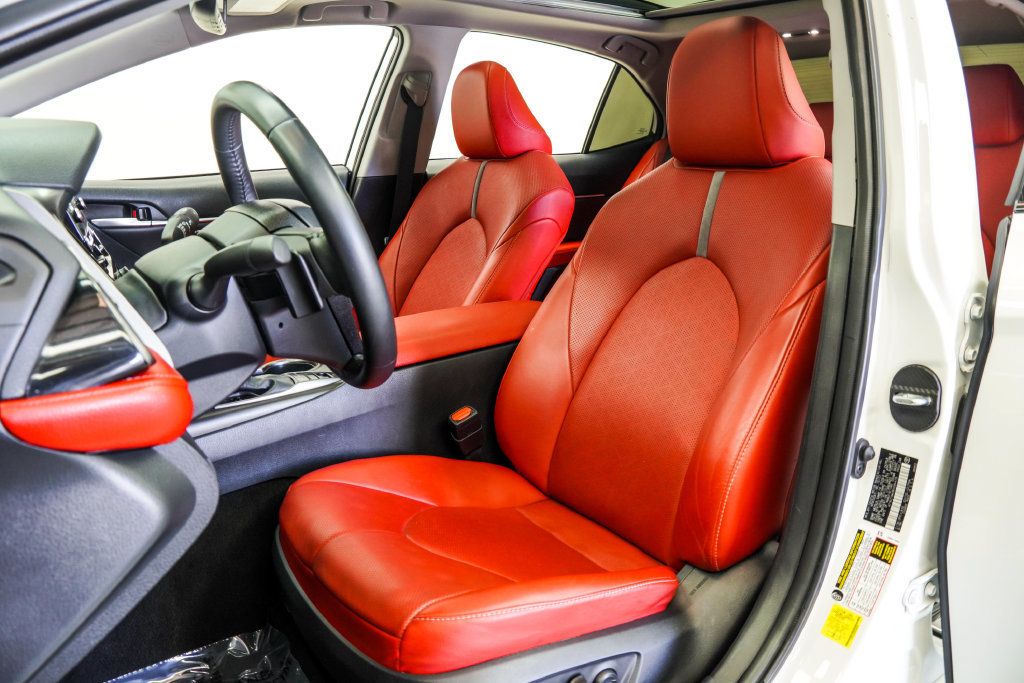 Toyota Camry photo 15