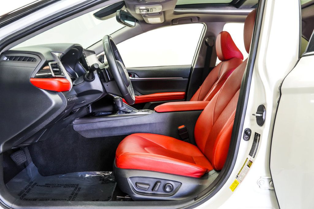 Toyota Camry photo 16