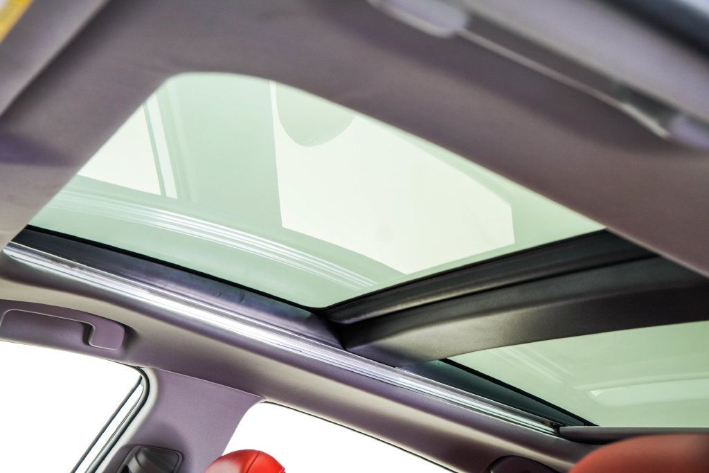 Toyota Camry photo 19
