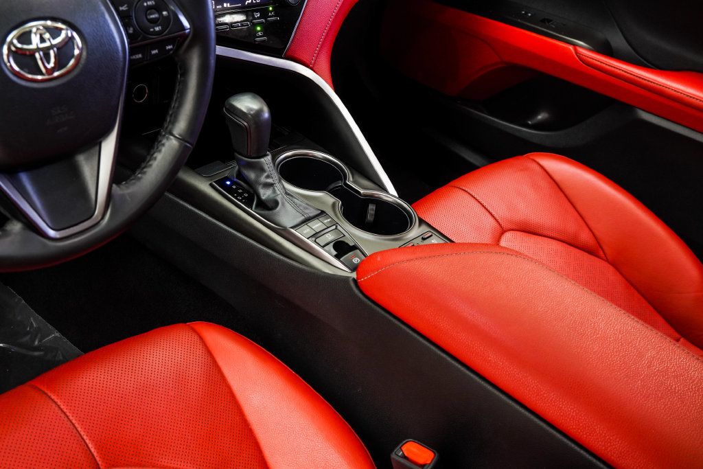 Toyota Camry photo 21